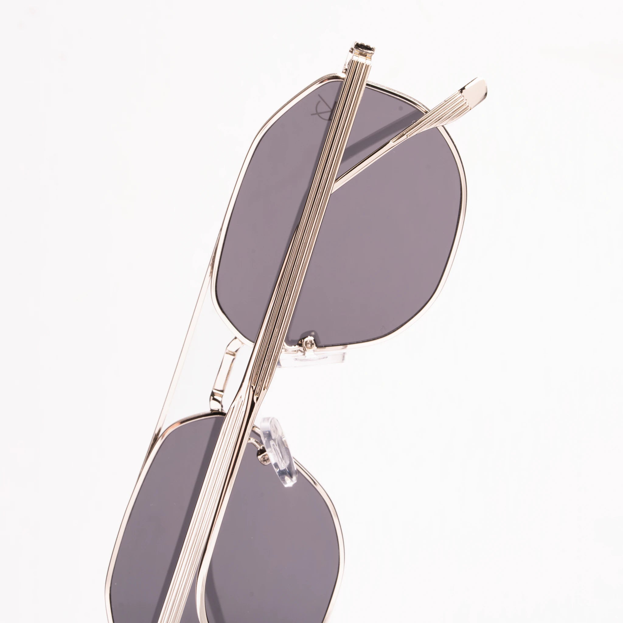 Gravel - Chrome Silver