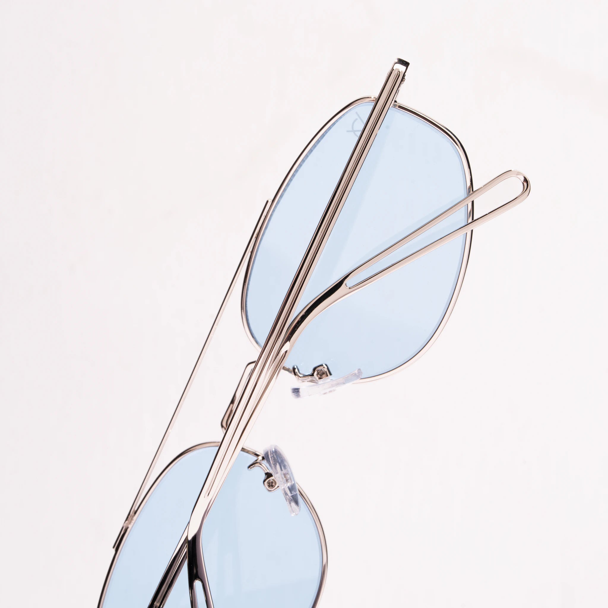 Grit - Chrome Blue