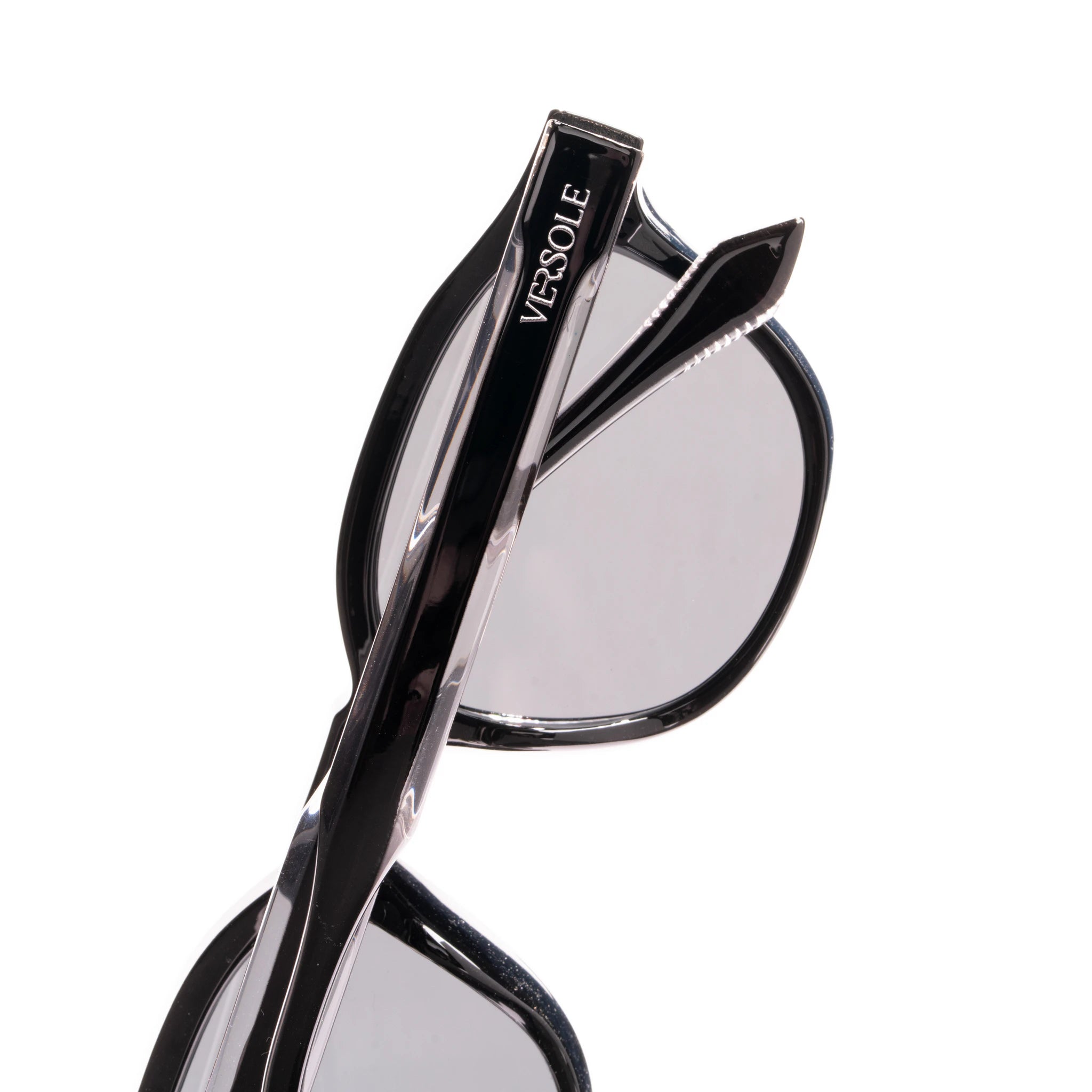 Lahaul - Carbon Black